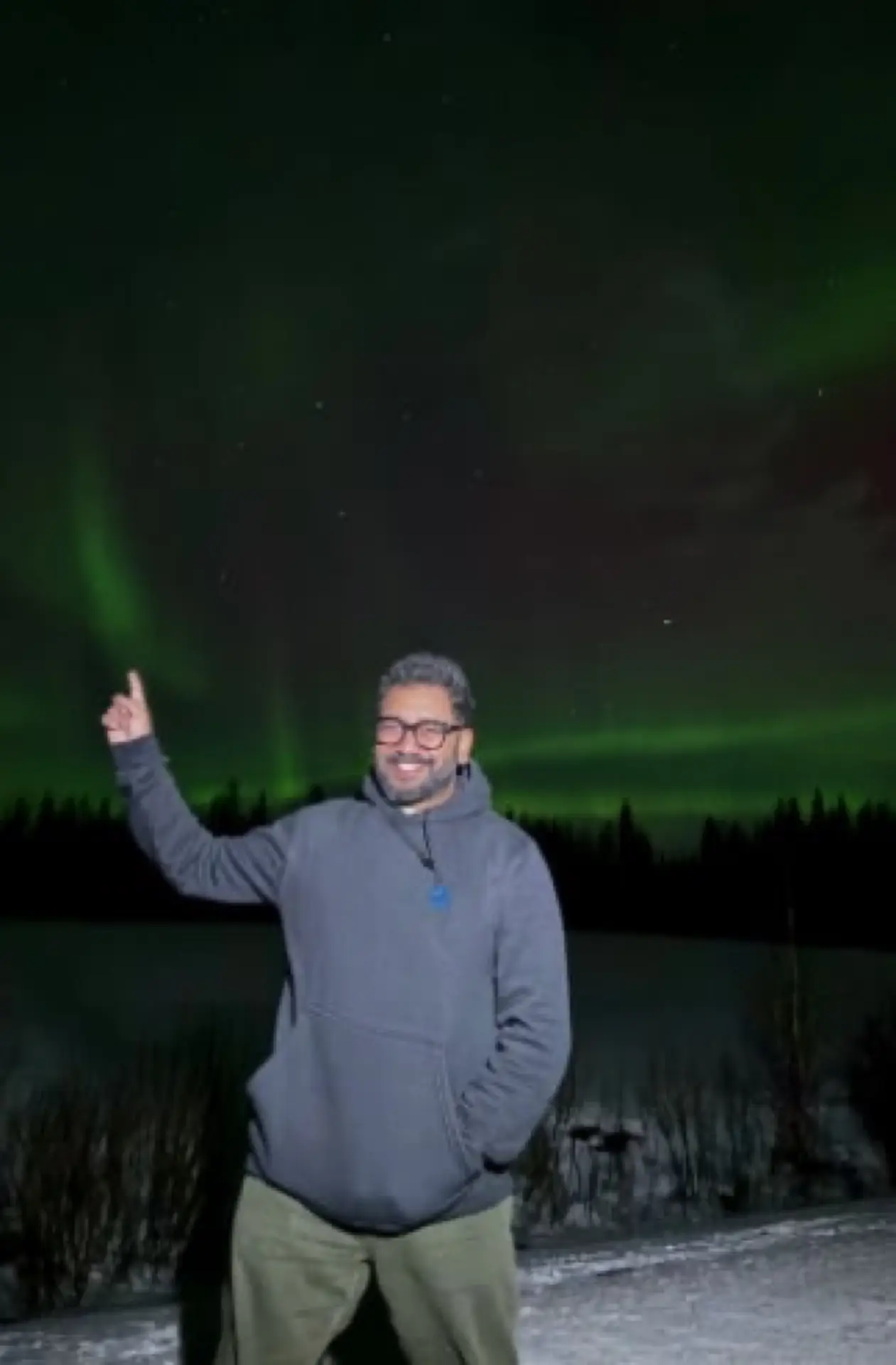 Guests under the northern lights